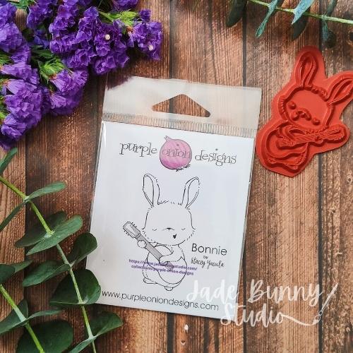 SY - Bonnie (Bunny With Guitar)